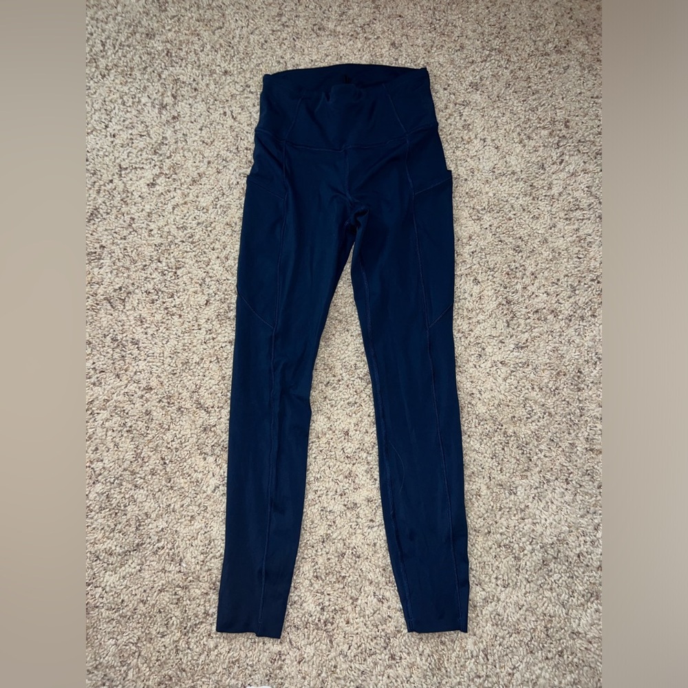 Lululemon pocket leggings size 4 navy blue